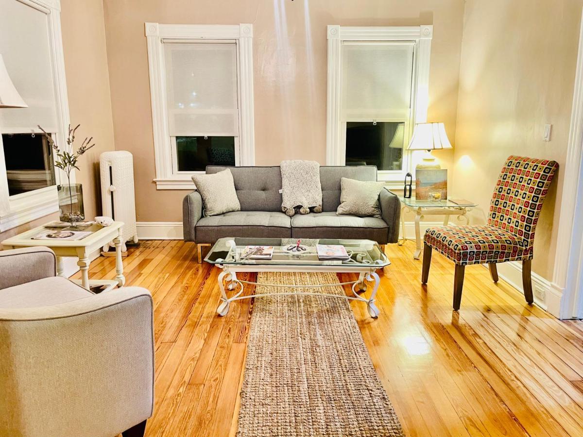 Delightful 2Br Apartment With Balcony - 15 Min From Mohegan Sun- Foxwoods Casinos & Mystic New London Exterior foto