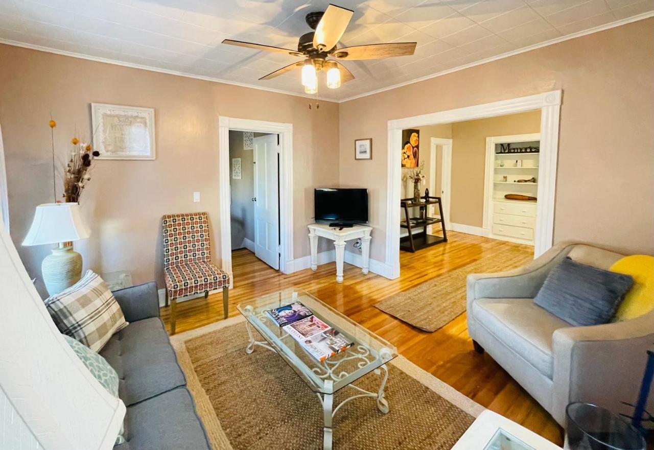 Delightful 2Br Apartment With Balcony - 15 Min From Mohegan Sun- Foxwoods Casinos & Mystic New London Exterior foto
