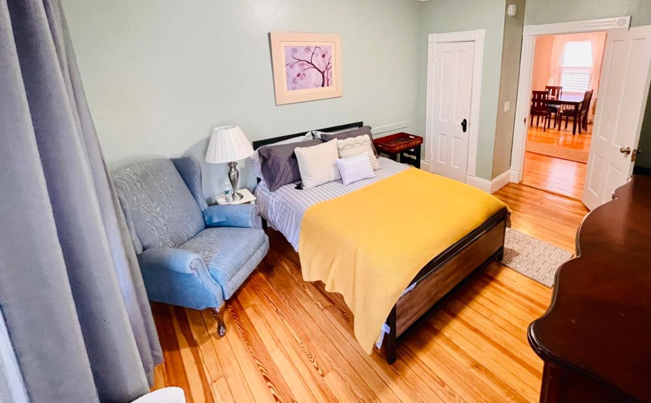Delightful 2Br Apartment With Balcony - 15 Min From Mohegan Sun- Foxwoods Casinos & Mystic New London Exterior foto