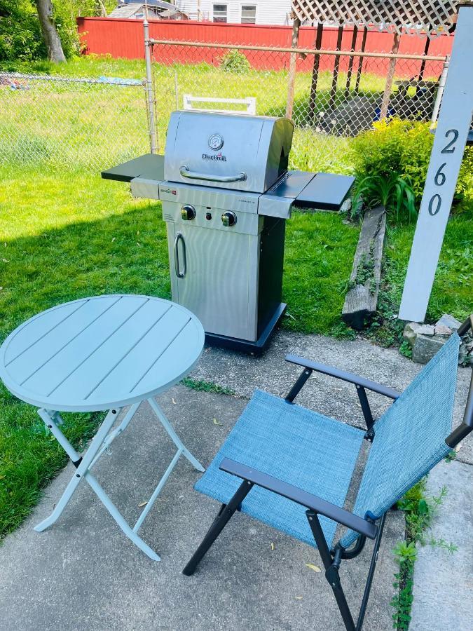 Delightful 2Br Apartment With Balcony - 15 Min From Mohegan Sun- Foxwoods Casinos & Mystic New London Exterior foto