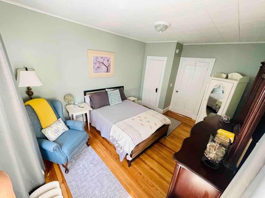 Delightful 2Br Apartment With Balcony - 15 Min From Mohegan Sun- Foxwoods Casinos & Mystic New London Exterior foto