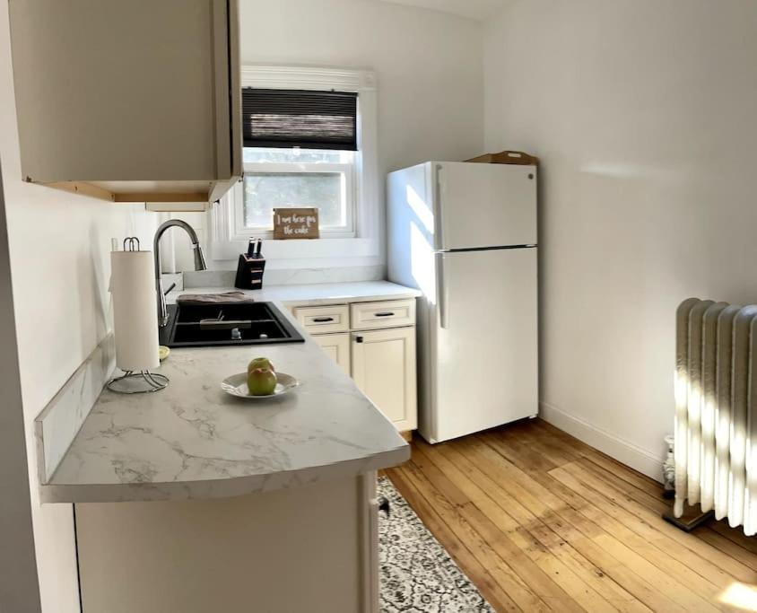 Delightful 2Br Apartment With Balcony - 15 Min From Mohegan Sun- Foxwoods Casinos & Mystic New London Exterior foto