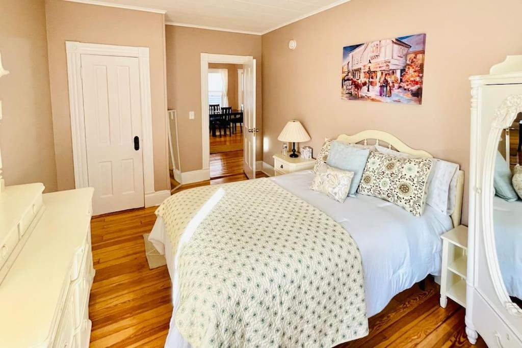 Delightful 2Br Apartment With Balcony - 15 Min From Mohegan Sun- Foxwoods Casinos & Mystic New London Exterior foto