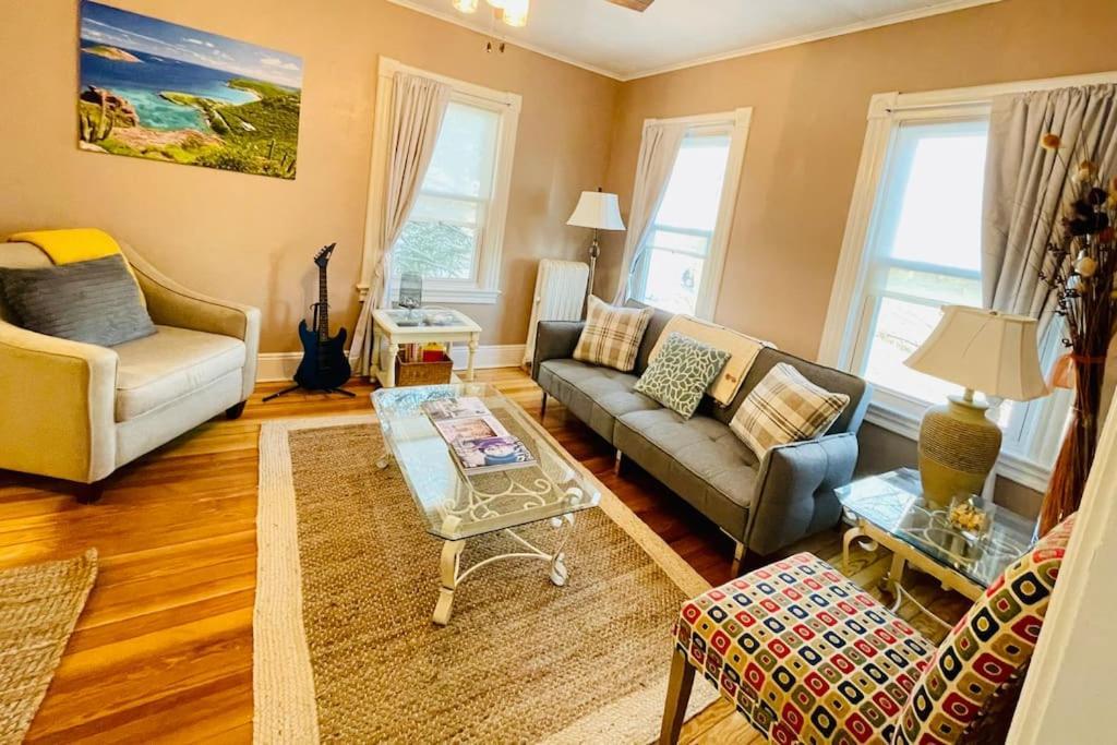 Delightful 2Br Apartment With Balcony - 15 Min From Mohegan Sun- Foxwoods Casinos & Mystic New London Exterior foto